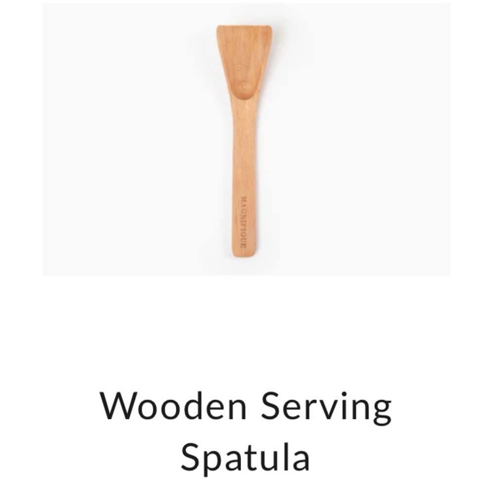 MAGNIFIQUE wooden serving spatula brand new